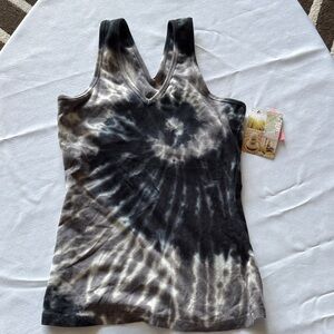 Balance Collection Tie Dye Tank Top Yoga Activewear Gray White NWT Large